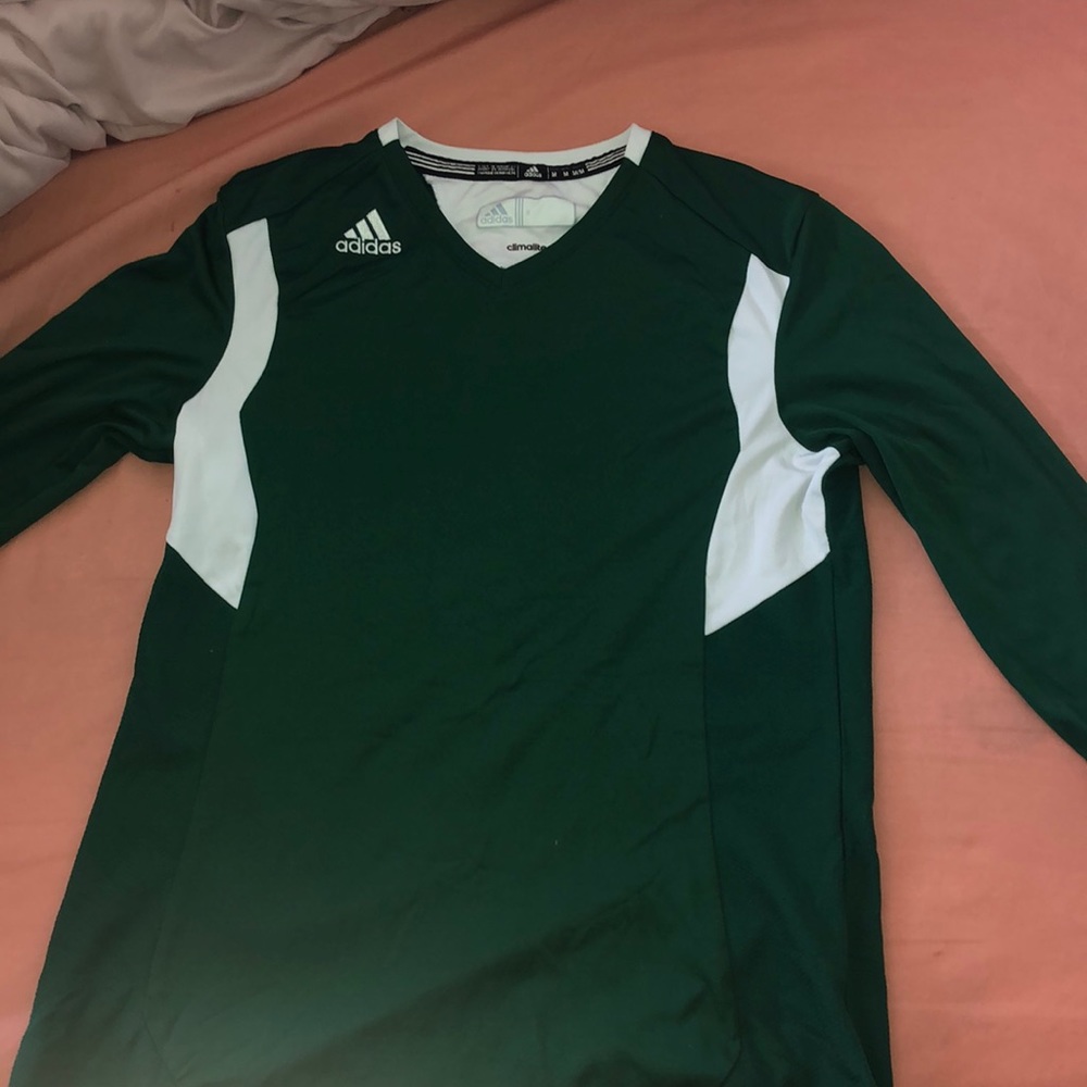 green long sleeve shirt